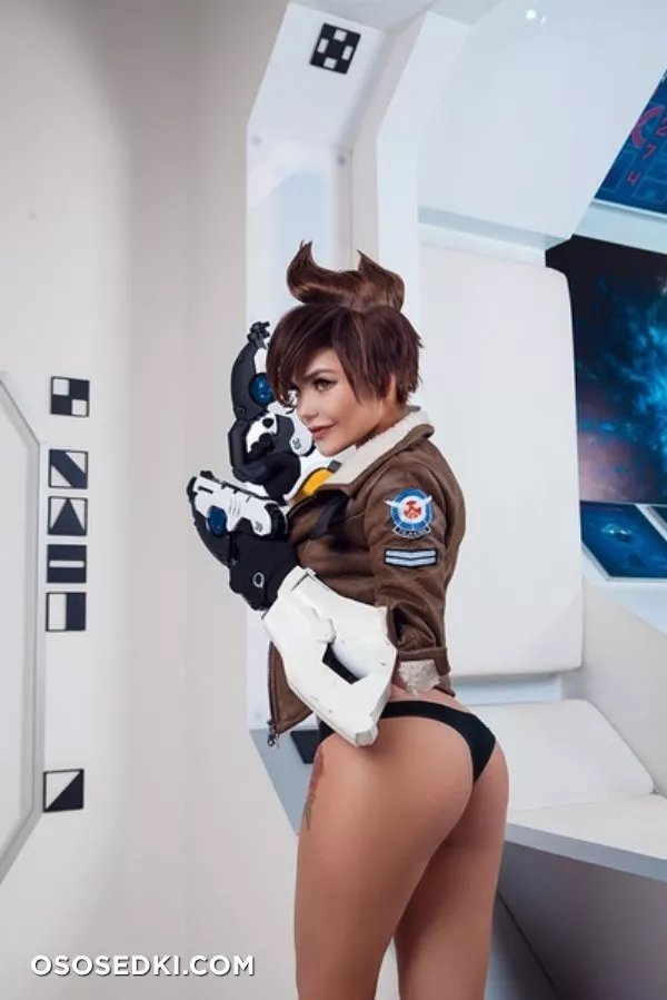 Kalinka Fox | Tracer - Photo 9