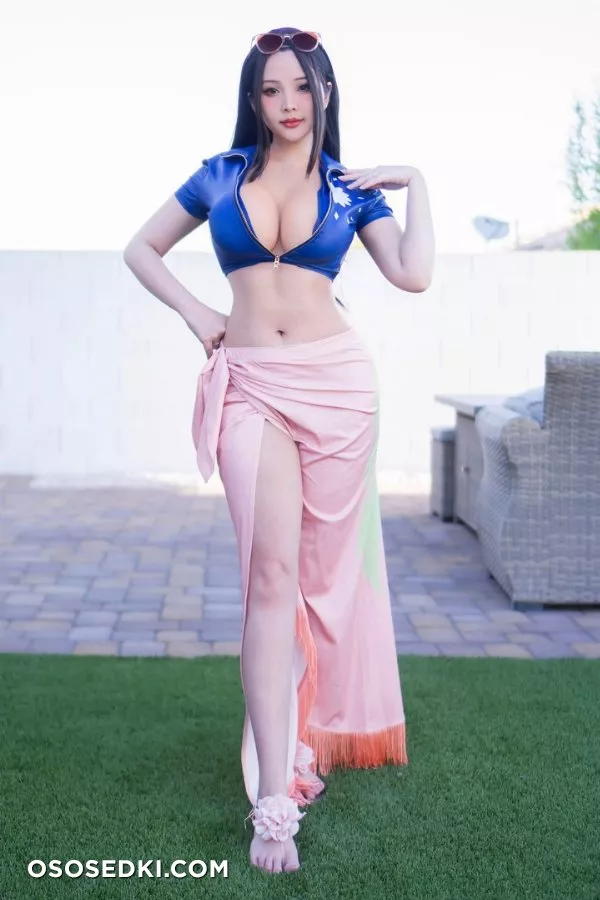 Hana Bunny | Nico Robin - Photo 1