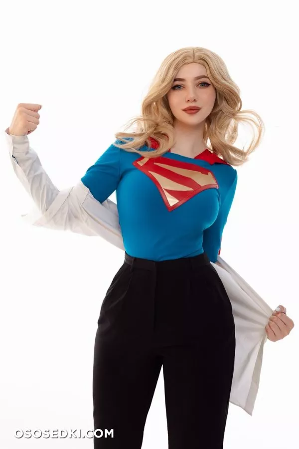 Alina Becker | Supergirl - Photo 2