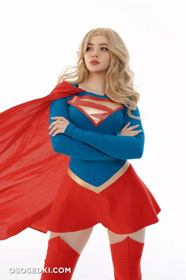 Alina Becker | Supergirl - Photo 3