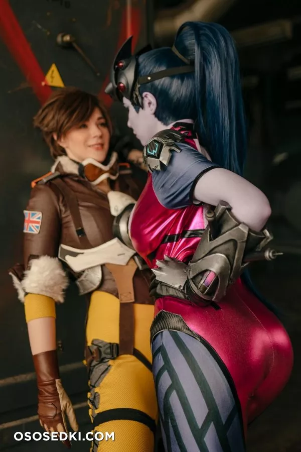 Alina Becker and Adamae | Widowmaker and Tracer - Photo 7