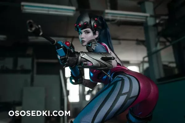 Alina Becker and Adamae | Widowmaker and Tracer - Photo 16