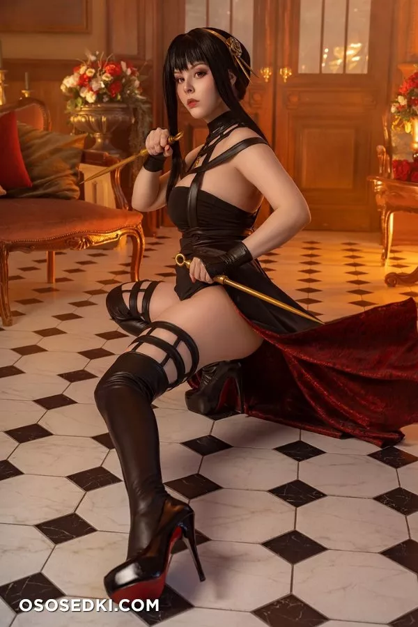 Helly Valentine | Yor Forger - Photo 3
