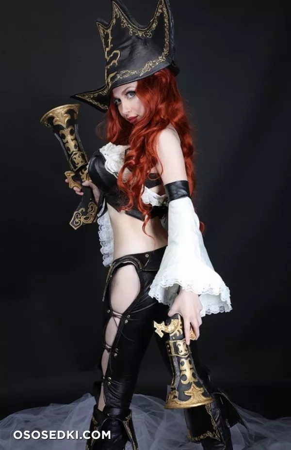Lucy Lein - Photo 178