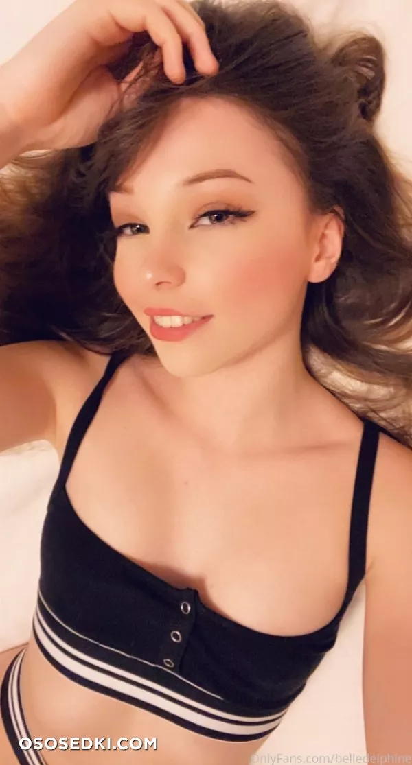 Belle Delphine Getting Your Attention - Photo 8