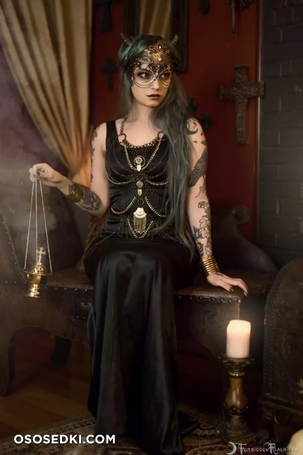 Succubus by Genevieve - Photo 4