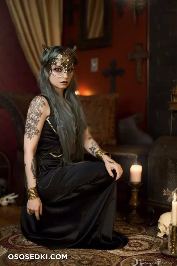 Succubus by Genevieve - Photo 7