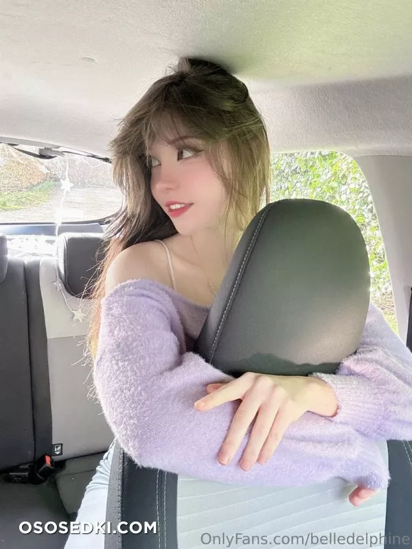 Belle Delphine In car - Photo 1