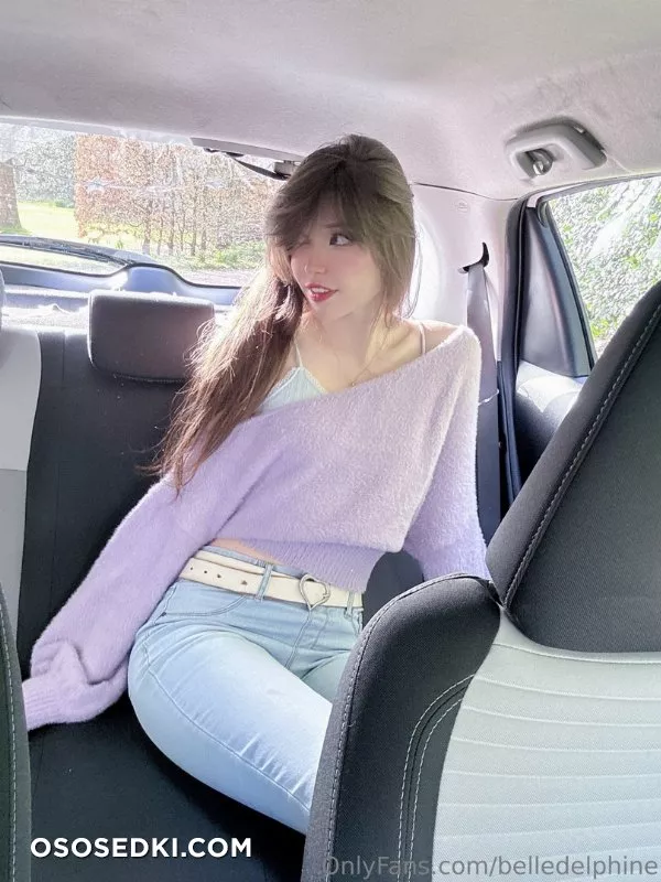 Belle Delphine In car - Photo 3