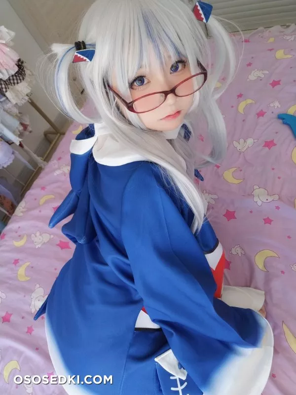 YaoYaoQwQ - Gawr Gura - Photo 1