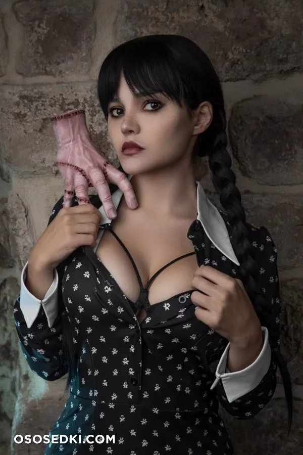 Kalinka Fox - Wednesday - Photo 10