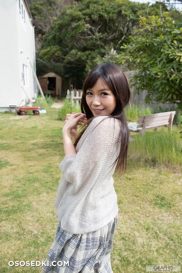 Aoi Mitsuki - Photo 2