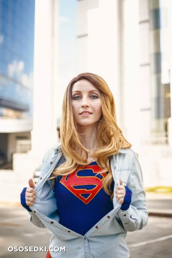 Supergirl from DCCOMICS - Photo 4