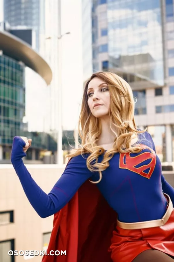 Supergirl from DCCOMICS - Photo 6