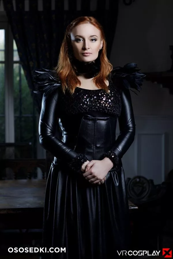 Eva Berger | Game of Thrones | Sansa Stark - Photo 1