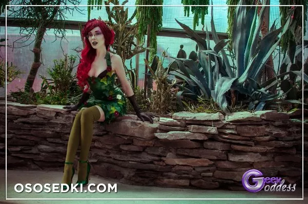 Kassandra Leigh | DC Comics | Poison Ivy - Photo 4