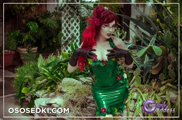 Kassandra Leigh | DC Comics | Poison Ivy - Photo 12
