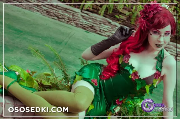 Kassandra Leigh | DC Comics | Poison Ivy - Photo 15
