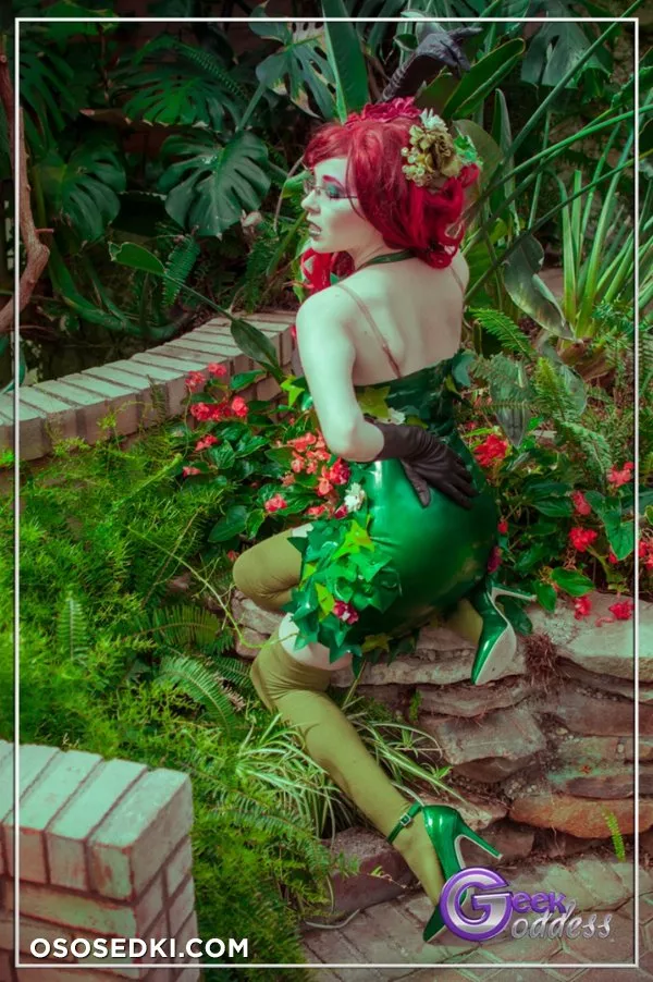 Kassandra Leigh | DC Comics | Poison Ivy - Photo 17