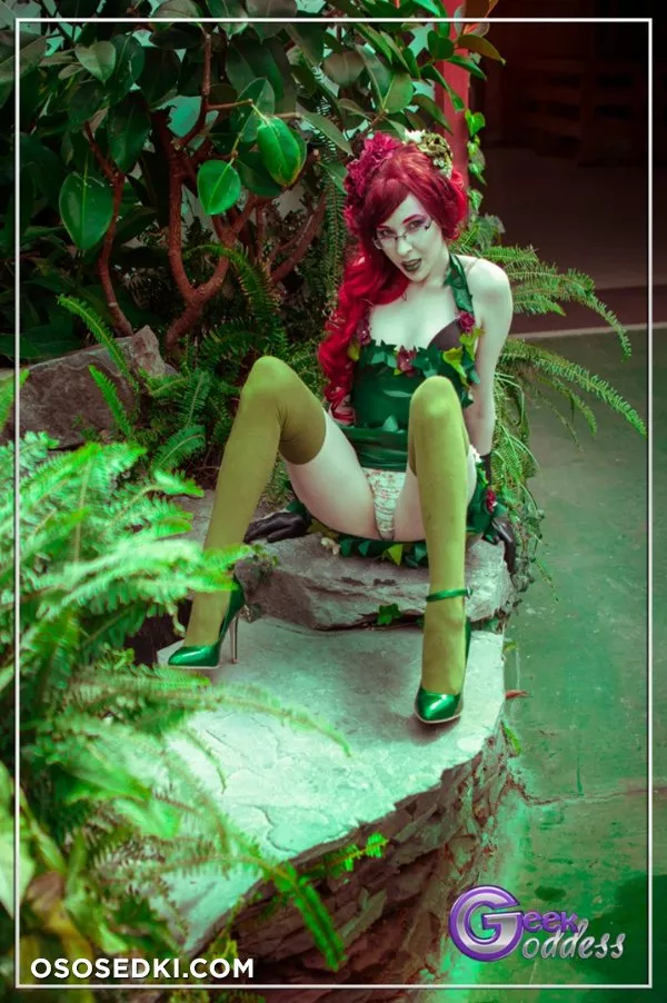 Kassandra Leigh | DC Comics | Poison Ivy - Photo 22