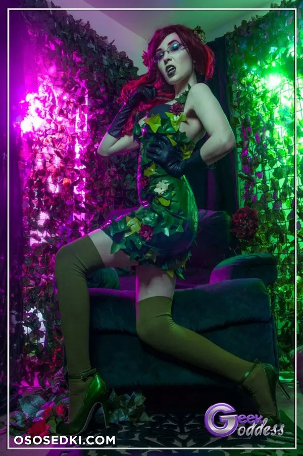 Kassandra Leigh | DC Comics | Poison Ivy - Photo 44
