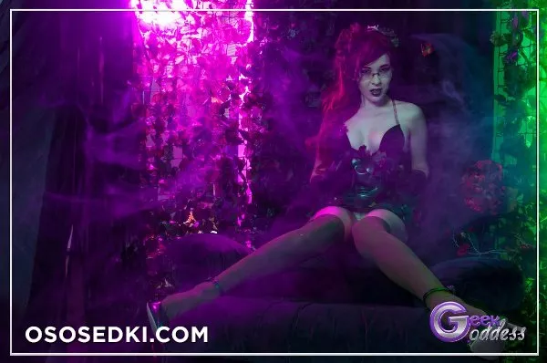 Kassandra Leigh | DC Comics | Poison Ivy - Photo 51