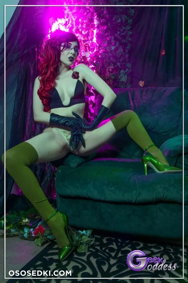 Kassandra Leigh | DC Comics | Poison Ivy - Photo 60