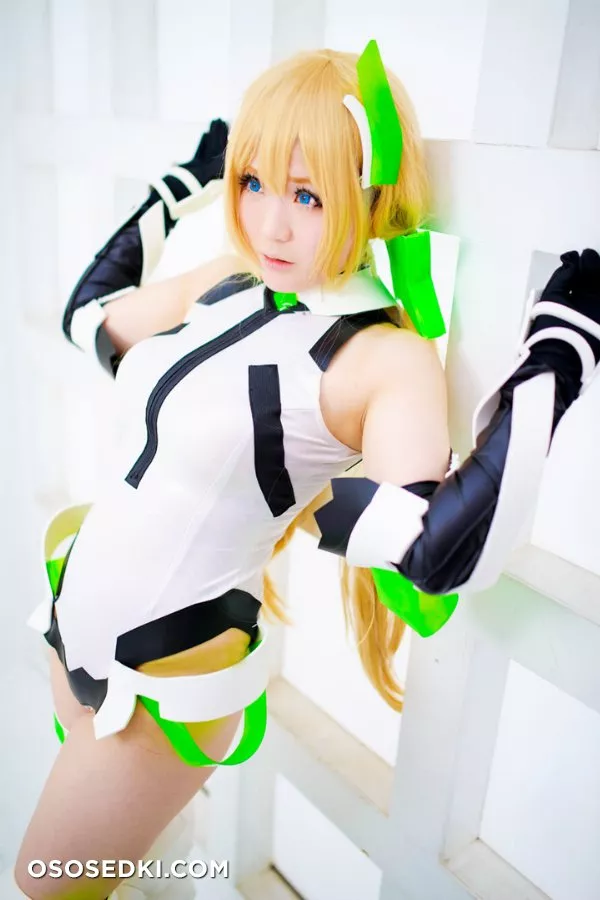Sakanaya | Rakuen Tsuiho: Expelled from Paradise | Angela Balzac - Photo 3