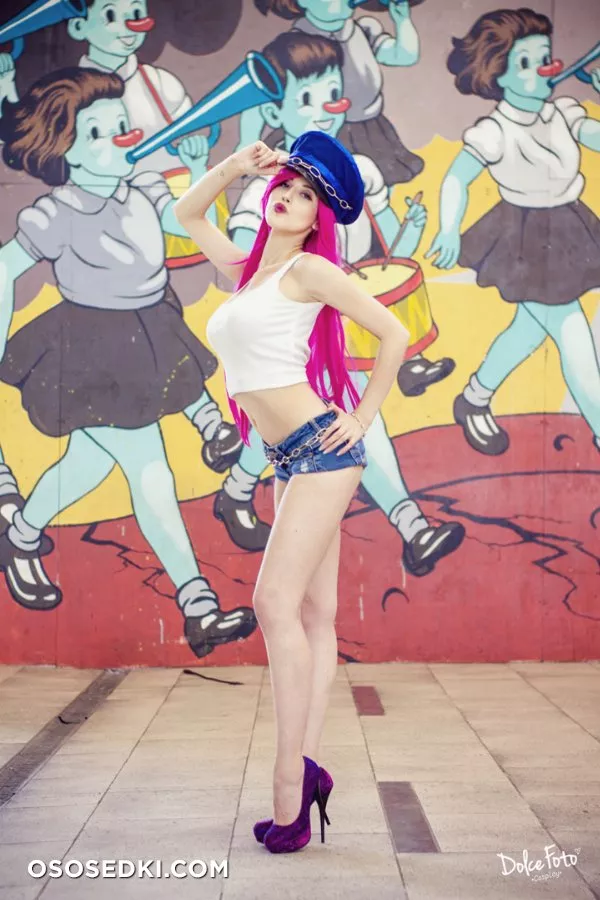 - | Street Fighter | Poison - Photo 1