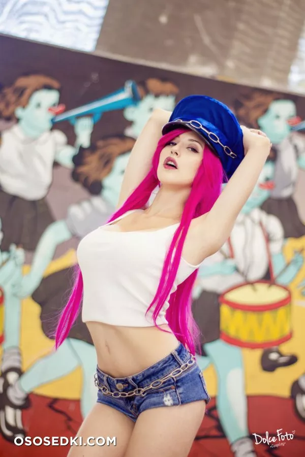 - | Street Fighter | Poison - Photo 3