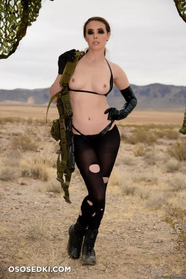 Casey Calvert | Metal Gear Solid | Quiet - Photo 21