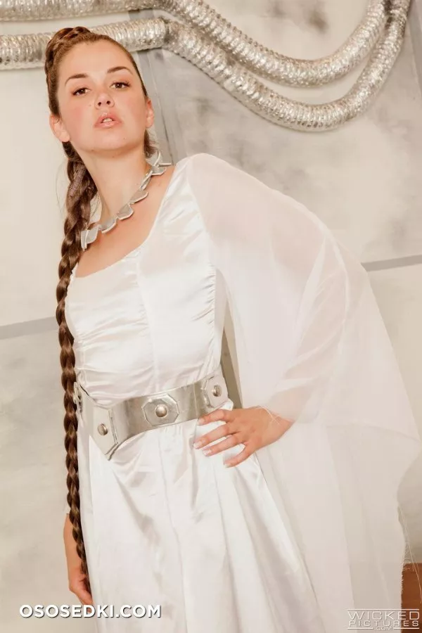 Allie Haze | Star Wars | Princess Leia - Photo 2