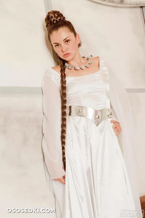Allie Haze | Star Wars | Princess Leia - Photo 3