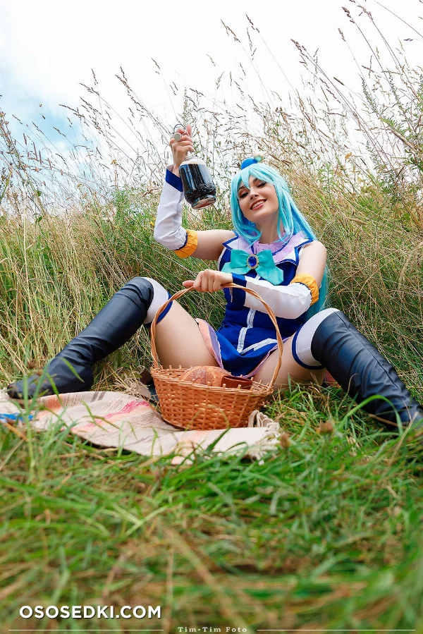 Aqua - KonoSuba - Photo 3