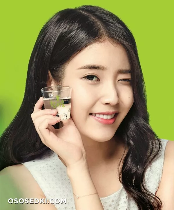 IU - Photo 2