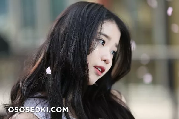 IU - Photo 7