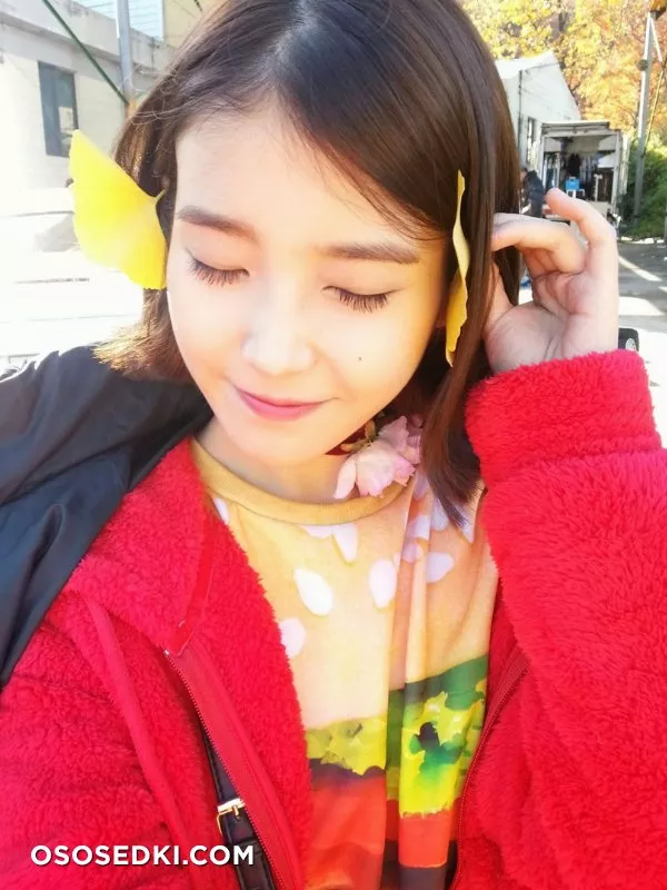 IU - Photo 12
