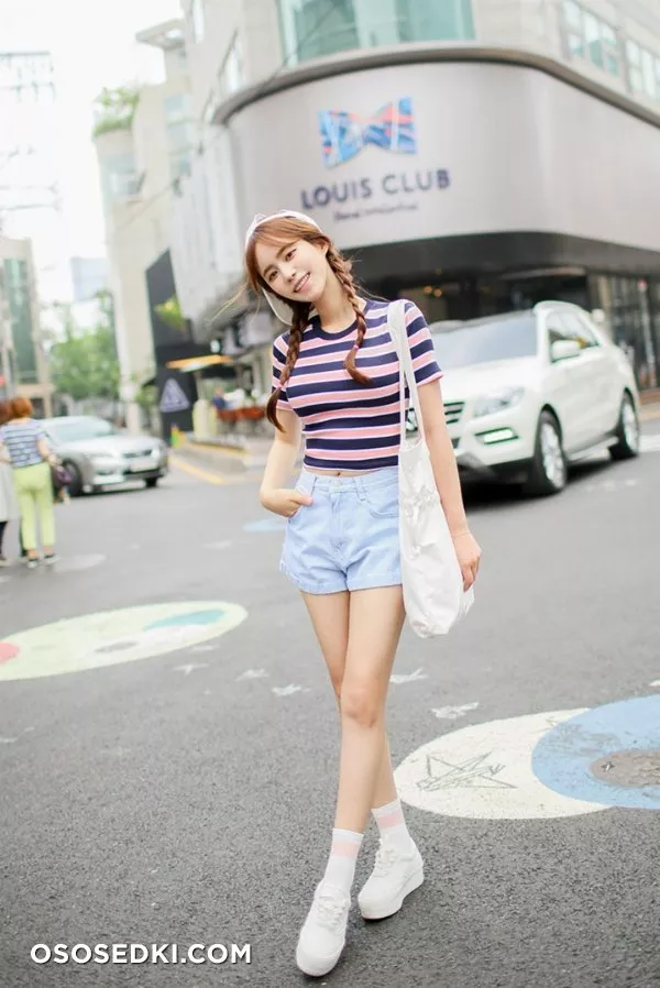 Jenny - Photo 112