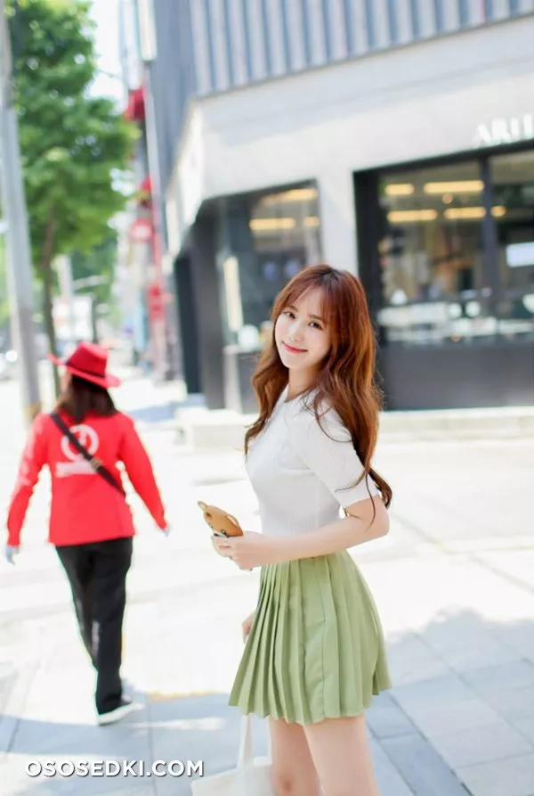 Jenny - Photo 117