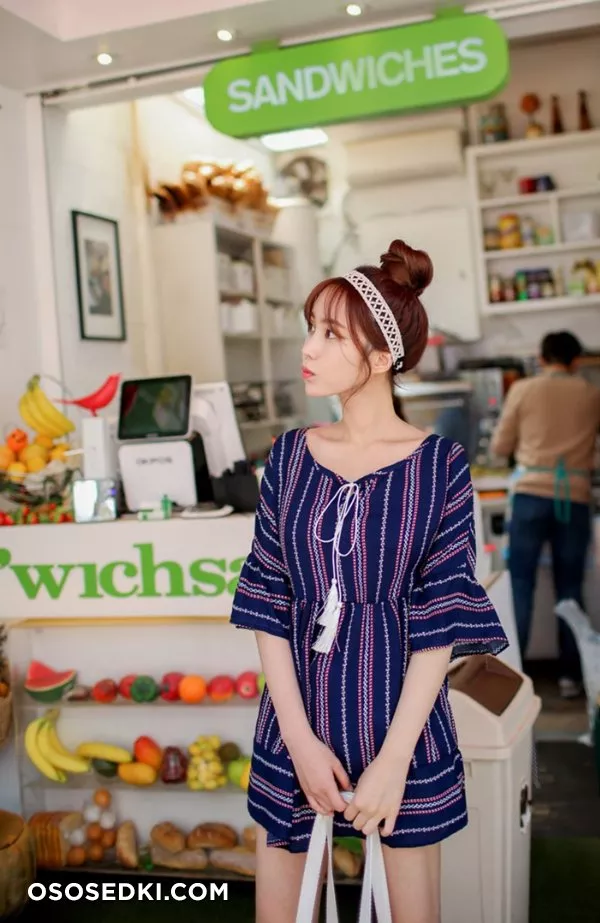 Jenny - Photo 124