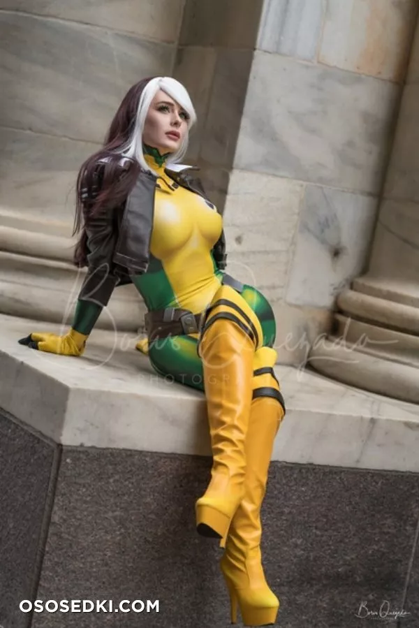 Jenna Lynn Meowri - Photo 3
