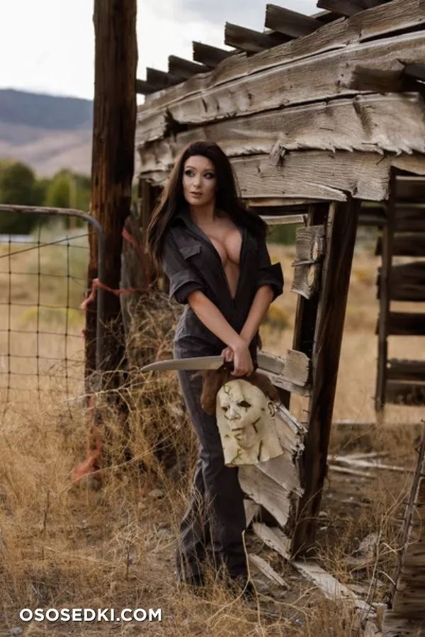 Kate Sarkissian - Halloween erotic patreon cosplay set - Photo 12