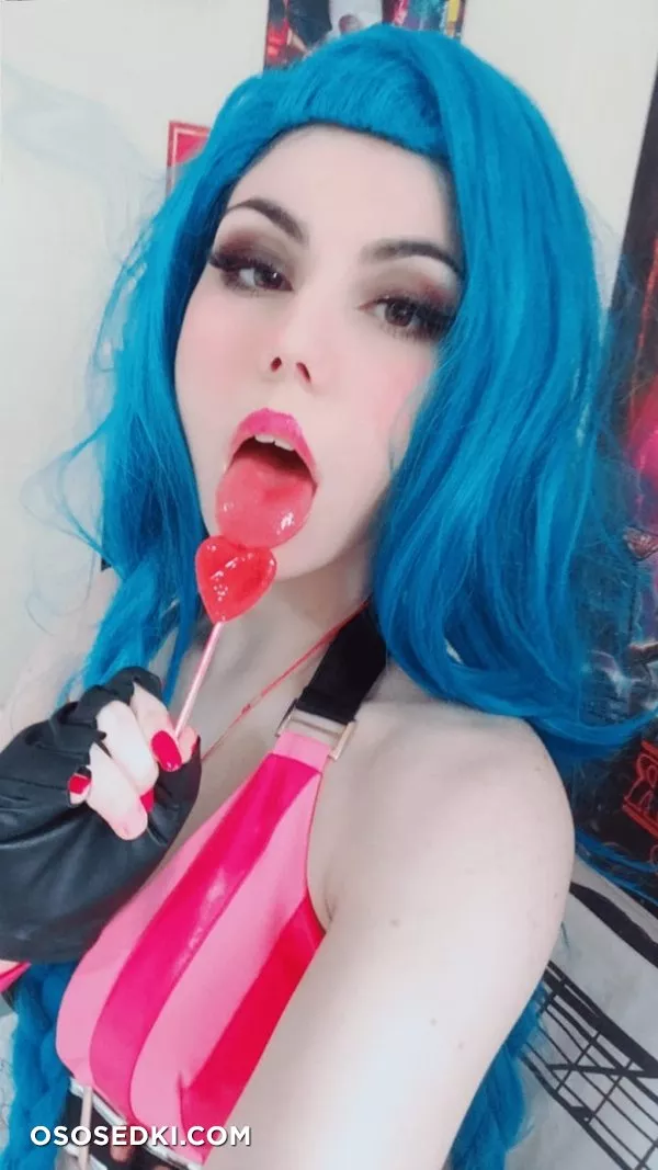 Fe Galvão - Jinx (LoL) home set - Photo 12