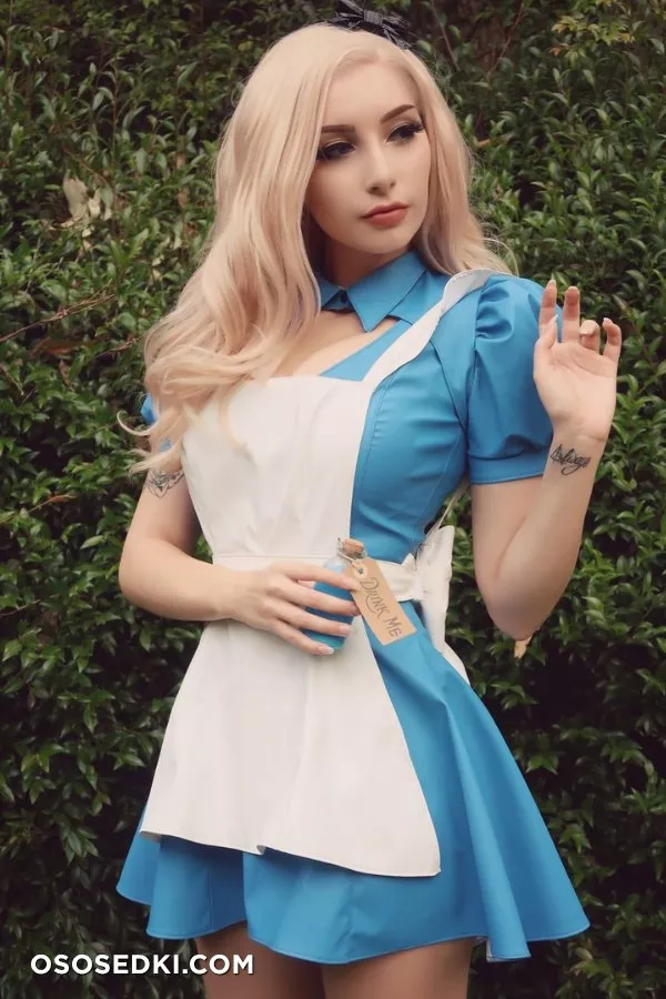 Beke Jacoba - Alice in Wonderland patreon cosplay set - Photo 17