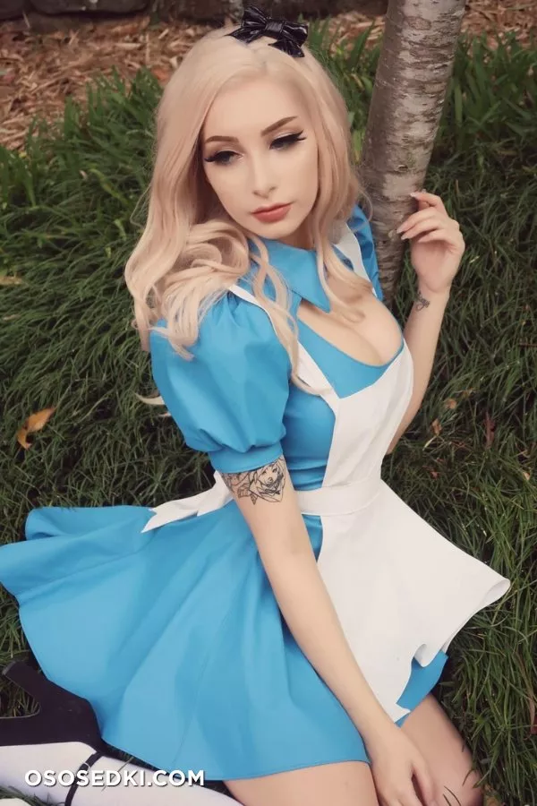 Beke Jacoba - Alice in Wonderland patreon cosplay set - Photo 18