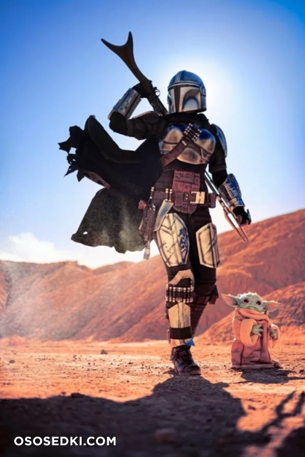 Jessica Nigri -  Mandalorian Cosplay set - Photo 2