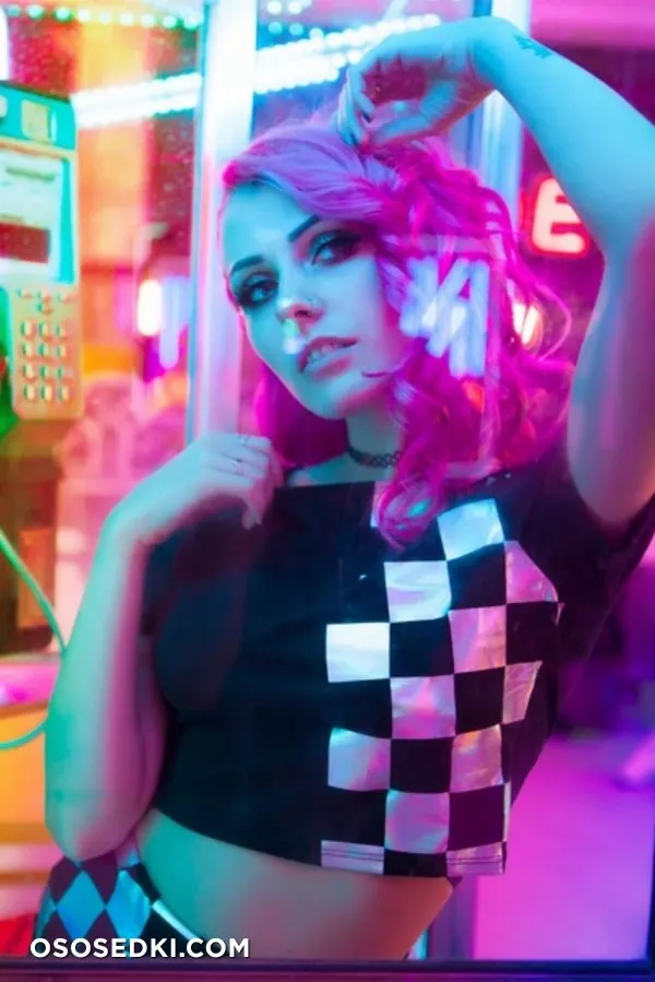 Rolyatistaylor - Neon Demon patreon cosplay set - Photo 7