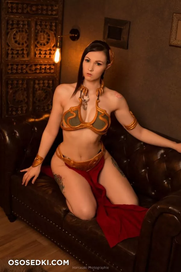 Nana Kuronoma - Slave Leia erotic patreon cosplay set - Photo 1