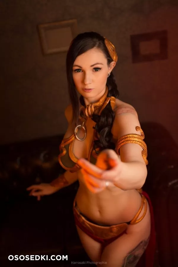 Nana Kuronoma - Slave Leia erotic patreon cosplay set - Photo 17
