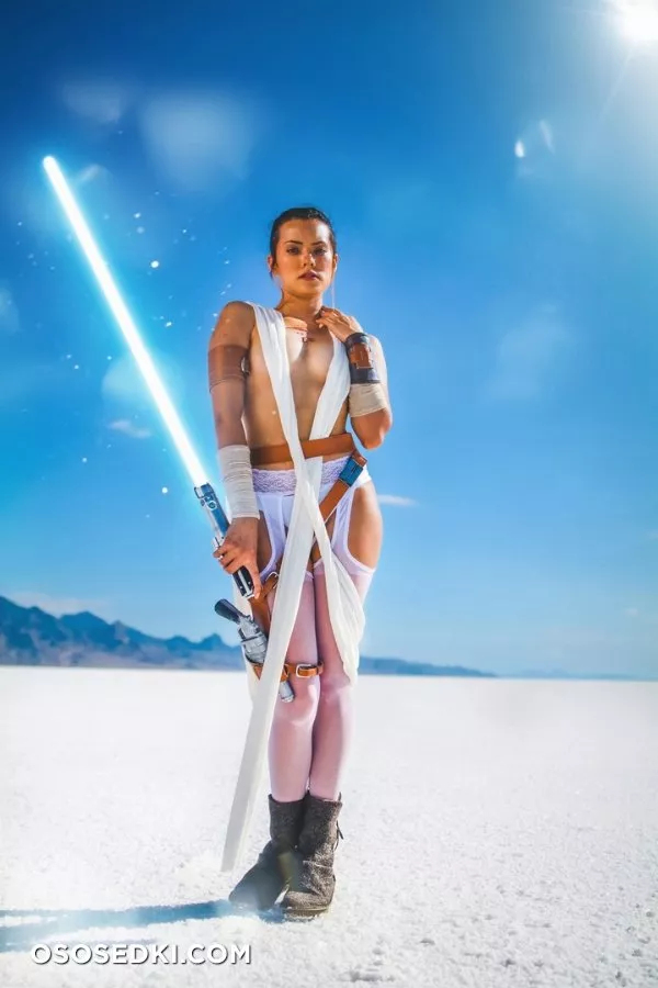 Joanie Brosas (JoBro) erotic patreon cosplay - Photo 3